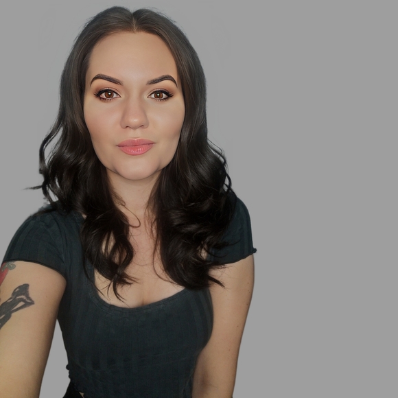 Meet your Posher, Helly - Picture 4 of 9